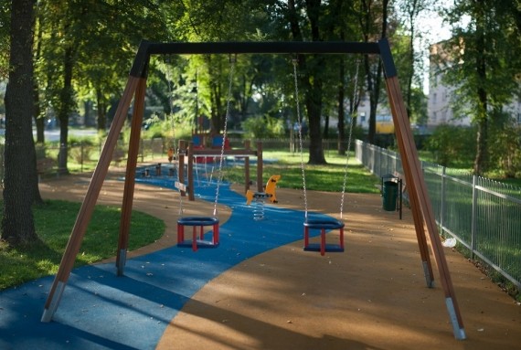 135-podwojna-hustawka-135_6cab2850d612b29e6c8a7104f7a2754b